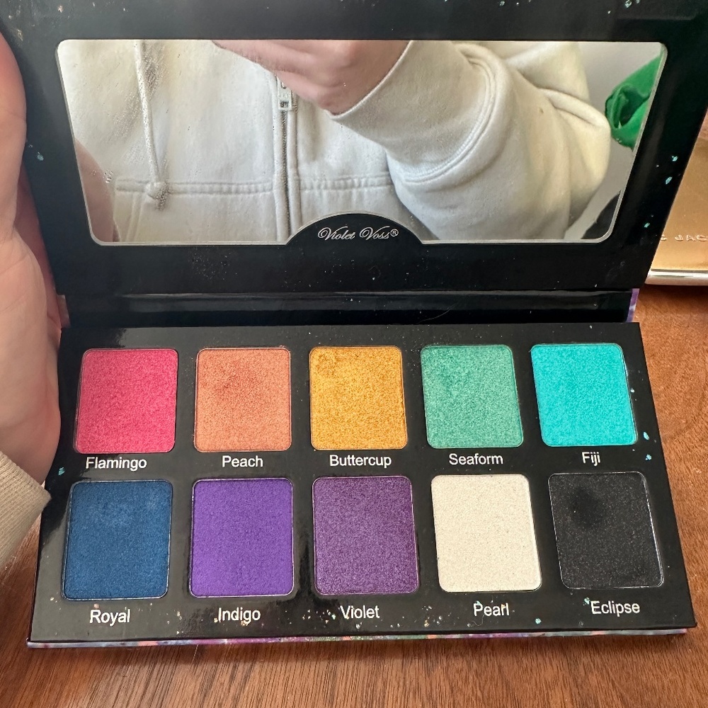 Violet Voss Rainbow Palette